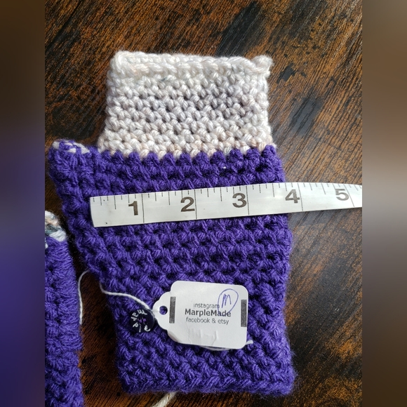 Handmade Fingerless gloves💜 shortie/super soft acrylic yarn, MarpleMade Designs - Picture 4 of 7